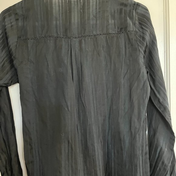 Black blouse - Picture 3 of 5